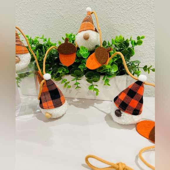 GNOMES AUTUMN ๐ Decorative Garland ๐ Huntington Home (004990) - Picture 5 of 5